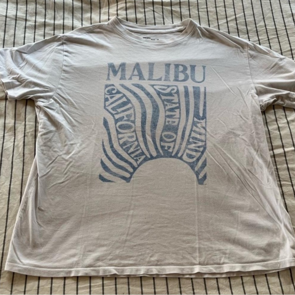 Abercrombie & Fitch California Graphic Tee